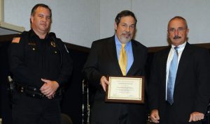 Mike Fuljenz gets police award