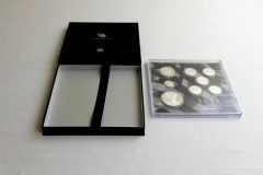 Presentation case and lens of the 2013 Limited Edition Silver Proof Set