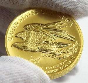 2015-W $100 American Liberty High Relief Gold Coin, Reverse in Hand