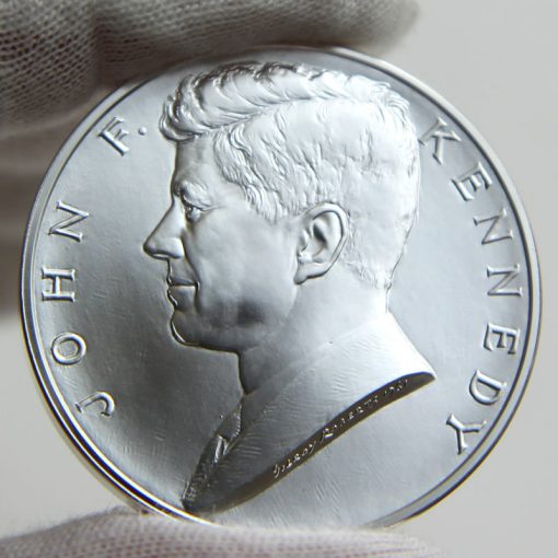 John F. Kennedy Presidential Silver Medal, Obverse
