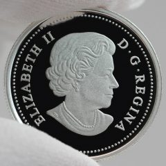 Canadian 2016 $3 Queen Elizabeth Rose Silver Coin, Obverse