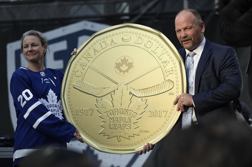 Canada 2017 Canadian Maple Leafs Hockey One Dollar Coin 100th Anniversary 