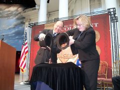 Ed-Moy-Jan-Grimes-Pooring-Lincoln-Pennies.jpg