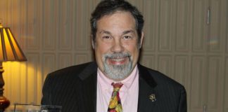 Press Club Honors Mike Fuljenz for Gold Advisories Mike Fuljenz