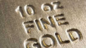 Gold Eases from 5-Week High, Silver Declines 10 Oz Fine Gold Bar