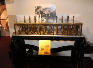 Public Tour Photos of US Mint at Denver, Colorado Automatic Weighing Machine, Denver Mint