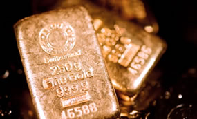 Gold Logs First Loss in Nine Sessions; Palladium Scores Record