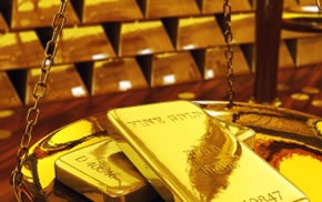 Gold Ends Week Just Below More Than 7-Year High