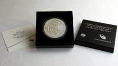 Photo of 2014-P Great Smoky Mountains Five Ounce Silver Coin and Case