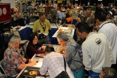 David Hall, Zuo Jinghua and collectors at 2014 Long Beach Expo