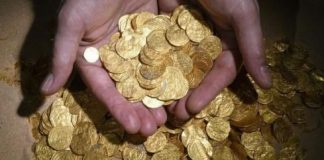 Israel’s Biggest Treasure of Gold Coins Ever Discovered Fatimid period gold coins