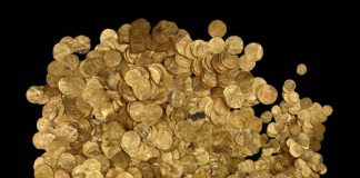 Hoard of Gold Coins Discovered in Ancient Harbor Gold coins from ancient harbor in Caesarea National Park