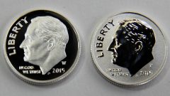 Proof and reverse proof 2015 Roosevelt Dimes – obverses, close-up
