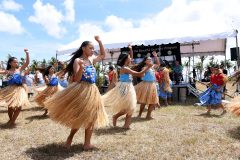Students from Oceanview Middle Schools Guma Nina en Åcho Latte
