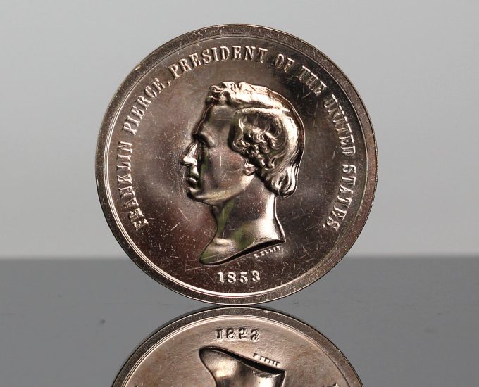 CoinNews photo Franklin Pierce Presidential Bronze Medal - Obverse
