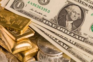 Gold prices gave back $43.30 in August